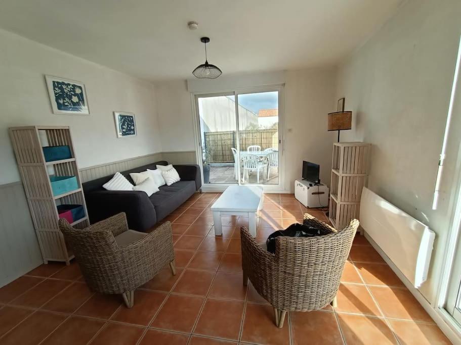 Maison 6 Pers Proche Plage De Tanchet La Pironniere Luaran gambar